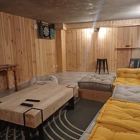 La Breche Dağ evi Huez